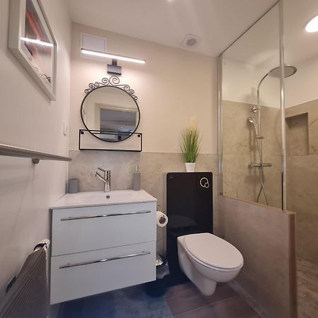 Csever Apartman Tata Exterior foto
